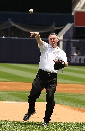 Gene Monahan Yankees trainer Gene Monahan honored before Old Timers