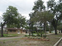 Gentilly Woods, New Orleans httpsuploadwikimediaorgwikipediacommonsthu