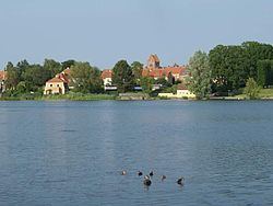 Gentofte Lake httpsuploadwikimediaorgwikipediacommonsthu