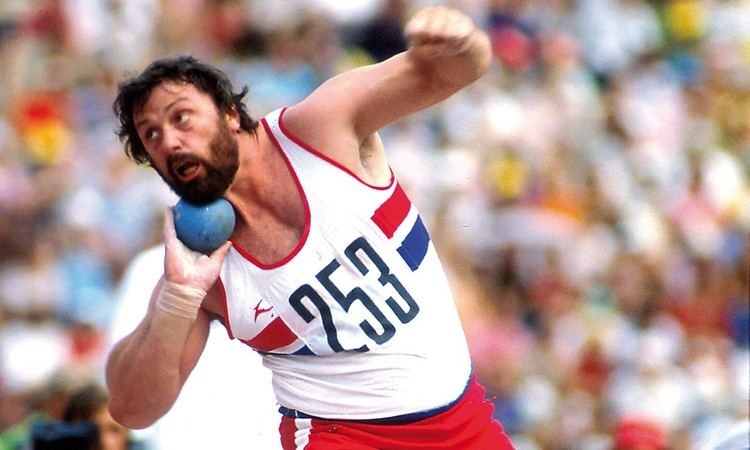 Geoff Capes Athletics Weekly Geoff Capes the ultimate big shot Athletics Weekly