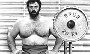 Geoff Capes Geoff Capes ENG Strongman Highland Games Legend Irish Strong Man