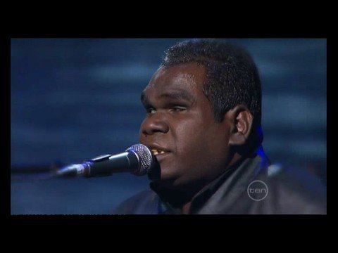 Geoffrey Gurrumul Yunupingu Geoffrey Gurrumul Yunupingu YouTube