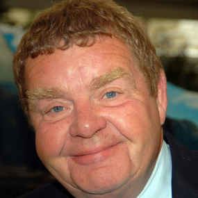 Geoffrey Hughes Geoffrey Hughes dies Celebrity News Showbiz TV Expresscouk
