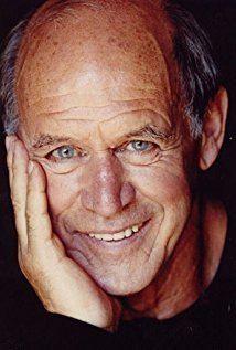 Geoffrey Lewis (actor) iamediaimdbcomimagesMMV5BMjA1MjM0MDU0MF5BMl5