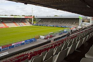 Georg-Melches-Stadion httpsuploadwikimediaorgwikipediacommonsthu