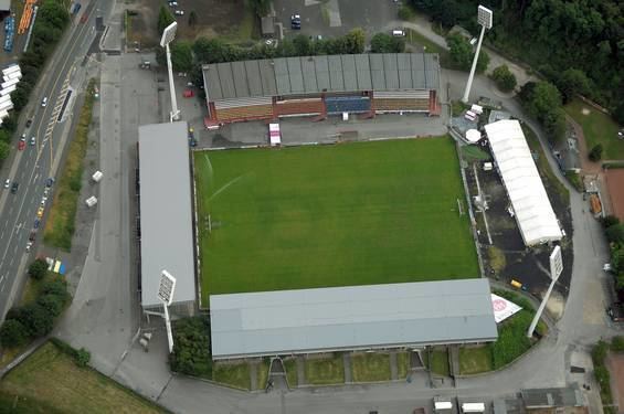 Georg-Melches-Stadion Fotos GeorgMelchesStadion RotWeiss Essen Stadionwelt