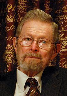 George E. Smith httpsuploadwikimediaorgwikipediacommonsthu