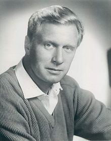 George Gaynes httpsuploadwikimediaorgwikipediacommonsthu