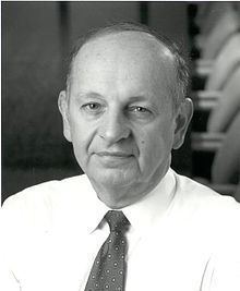 George H. Heilmeier httpsuploadwikimediaorgwikipediacommonsthu