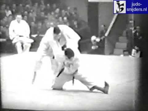 George Kerr (judoka) Judo 1961 Paris George Kerr GBR Tok Yong KOR open YouTube