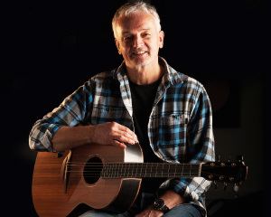 George Lowden Lowden Guitars Handmade and Hand built Acoustic Guitar Range from