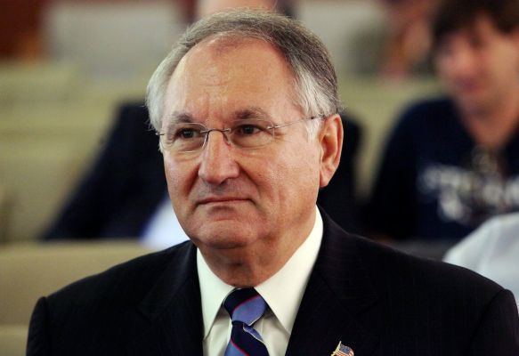 George Maragos Maragos raises the idea of speed cameras on LIE Newsday