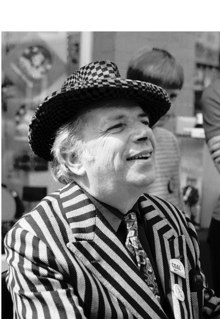 George Melly The George Melly Sculpture Appeal Brecon Jazz Weekend