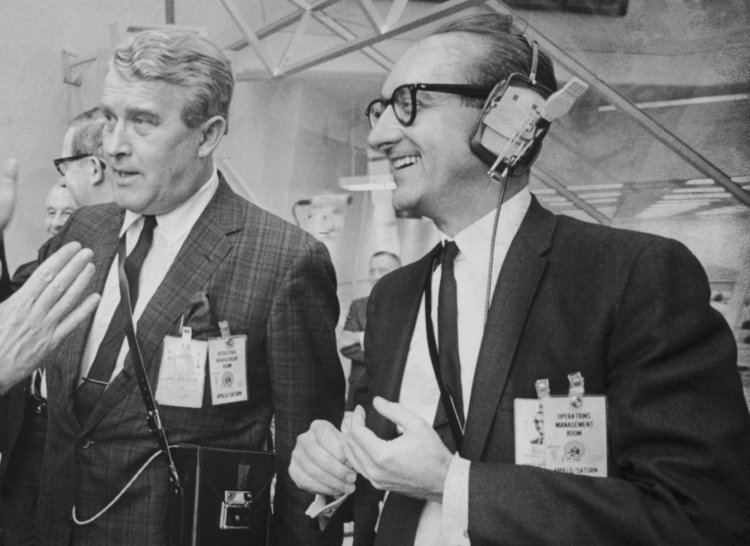 George Mueller (NASA) Apollo and Space Shuttle pioneer George Mueller dies