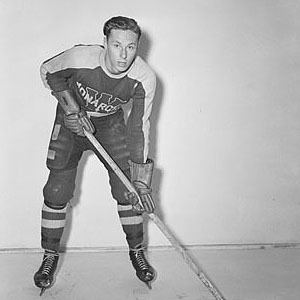George Robertson (ice hockey)