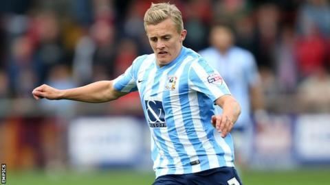 George Thomas (footballer, born 1997) George Thomas Coventry City forward extends Yeovil Town loan BBC