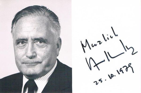 Georges-André Chevallaz Autographen der Schweiz Autogrammdetail