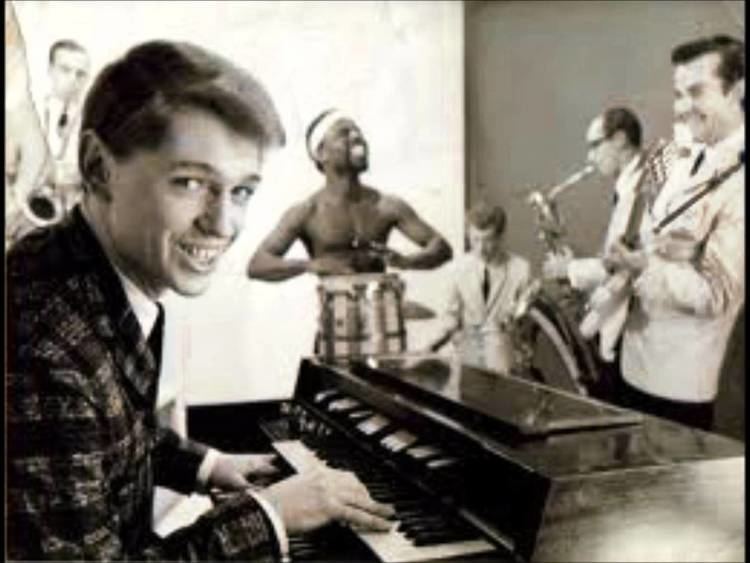 Georgie Fame and the Blue Flames Georgie Fame amp The Blue Flames Dr Kitch YouTube