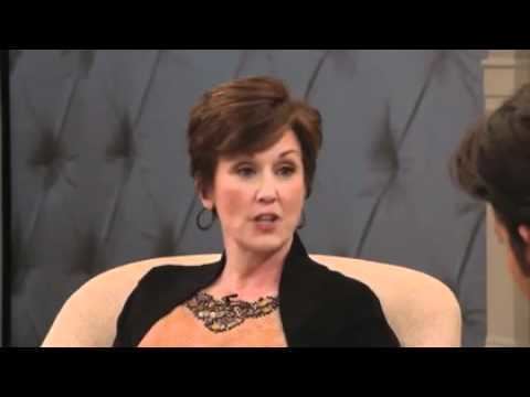Geralin Thomas Geralin Thomas on The Nate Berkus Show Five Cures for Clutter YouTube