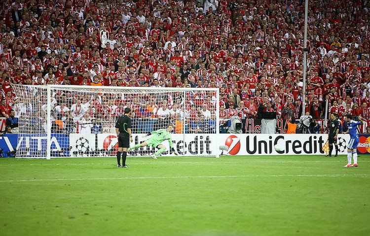 File:Juan Mata Manuel Neuer penalty kick Champions League Final 2012.jpg