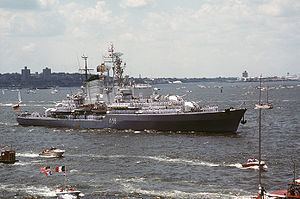 German training cruiser Deutschland (A59) httpsuploadwikimediaorgwikipediacommonsthu