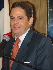 Germán Vargas Lleras httpsuploadwikimediaorgwikipediacommonsthu