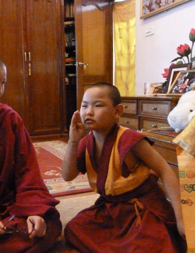 Geshe Lama Konchog Geshe Lama Konchog nepali jiwan