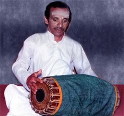 Ghatam Udupa The official website of Ghatam Giridhar Udupa Indian Percussionist