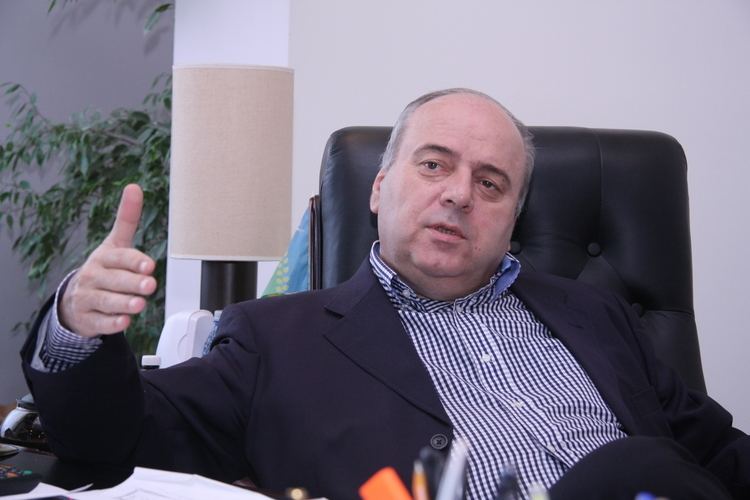 Gheorghe Ștefan (politician) Gheorghe Stefan confirms Dorin Cocos39 denunciation in Microsoft case
