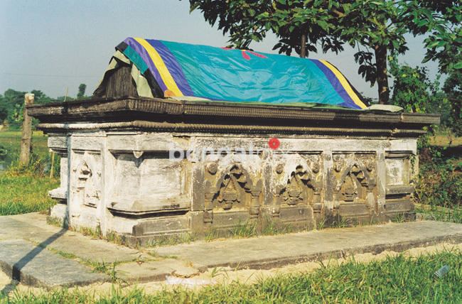 Ghiyasuddin Azam Shah Ghiyasuddin Azam Shahs Tomb Narayanganj Heritage Bangladesh