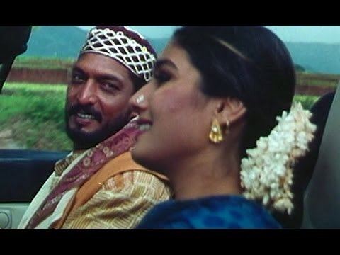 The scene of Nana Patekar and Raveena Tandon in the movie Ghulam-E-Musthafa