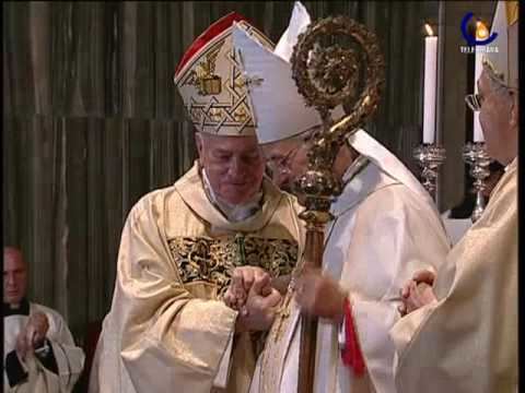 Giampaolo Crepaldi 091005 Ingresso a Trieste del nuovo vescovo Giampaolo Crepaldi YouTube
