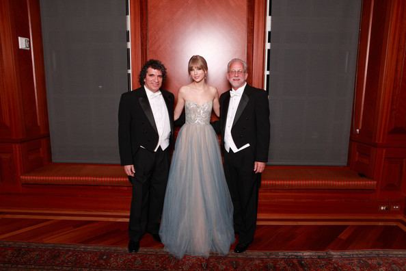 Giancarlo Guerrero Giancarlo Guerrero Pictures Taylor Swift Accepts The