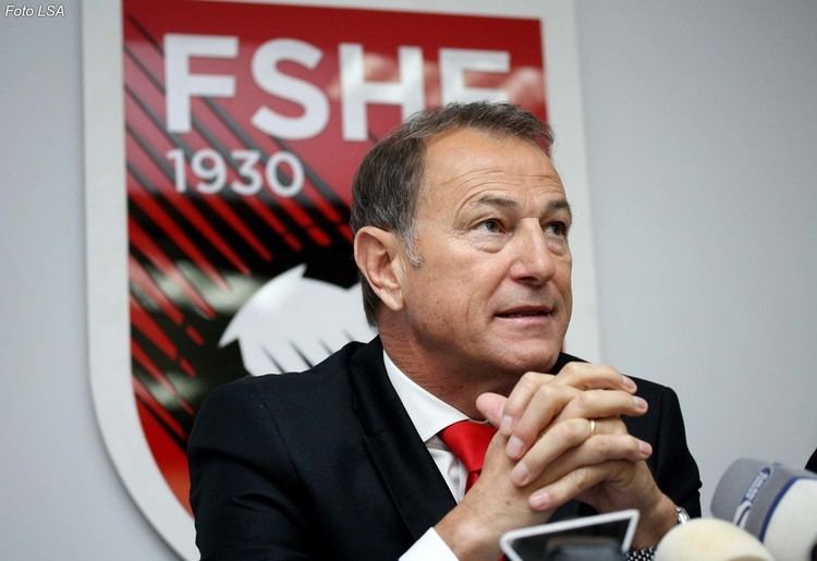 Gianni De Biasi Gianni De Biasi la gloria albanese