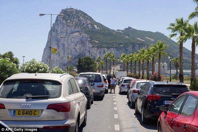 Gibraltar–Spain border Britain urges dawn raid inspections on Gibraltar border after