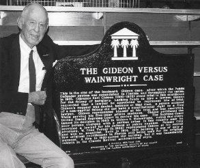 Gideon v. Wainwright wwwcrimemuseumorgwpcontentuploads201406tur