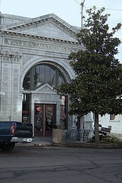 Gila Valley Bank and Trust Building httpsuploadwikimediaorgwikipediacommonsthu