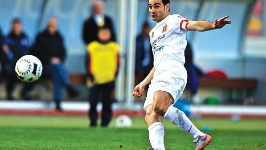 Gilbert Agius Gilbert Agius extends contract with Valletta