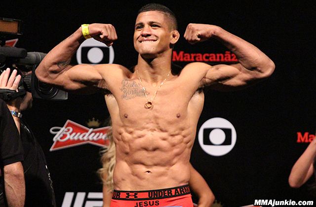 Gilbert Burns (fighter) The autoshop deal that launched UFC 179 fighter Gilbert