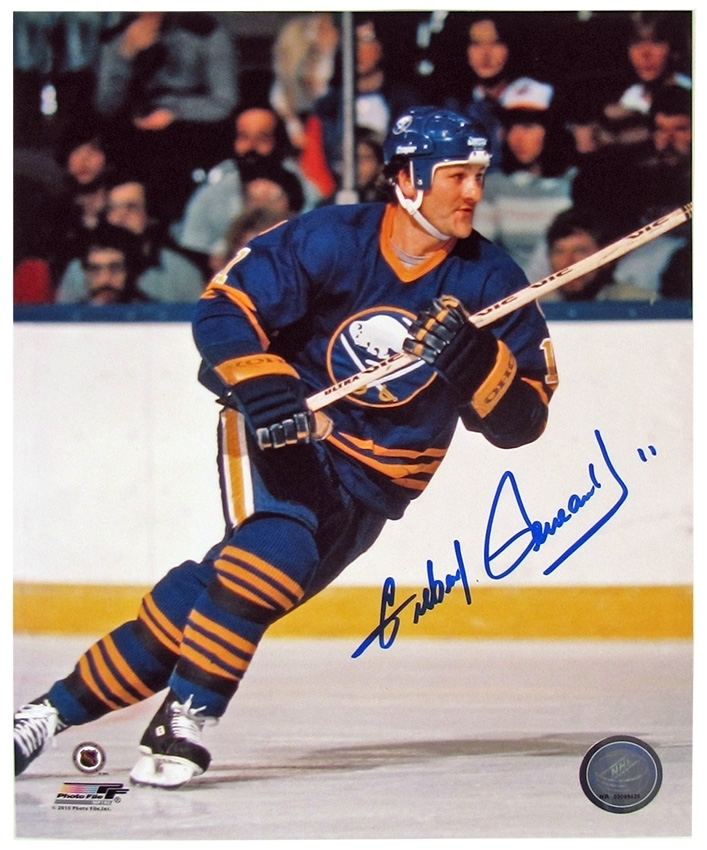 Gilbert Perreault Gilbert Perreault Autographed Buffalo Sabres Helmet 8x10