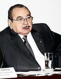 Gilberto Mestrinho httpsuploadwikimediaorgwikipediacommonsthu