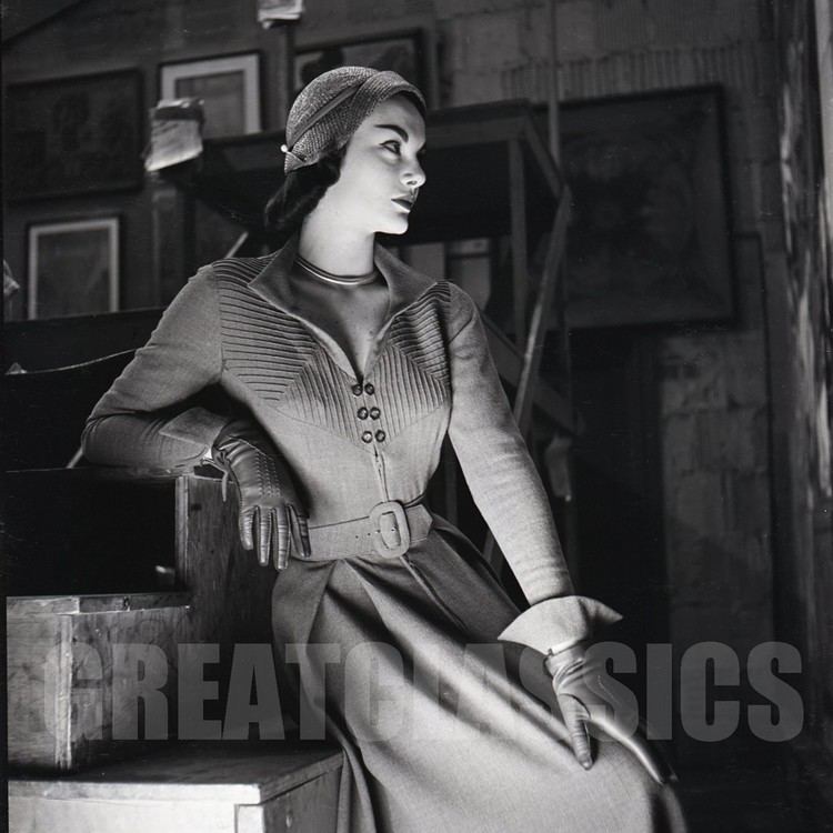 Gillis MacGill GILLIS MACGILL COUTURE FASHION MODEL 1951 2 14 CAMERA NEGATIVE