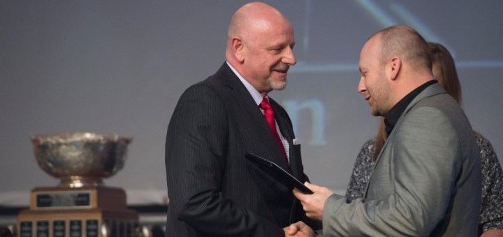 Gino Fracas Yorks Tom Norwell receives 2015 Gino Fracas Award as CIS Assistant