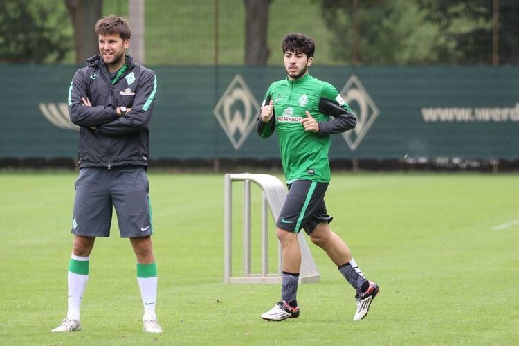 Giorgi Papunashvili Werder II trainiert mit Papunashvili Werder Bremen