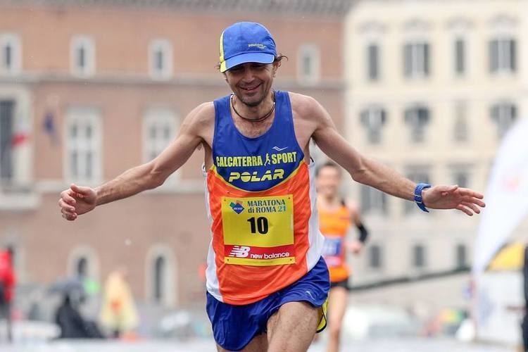 Giorgio Calcaterra Gigante Calcaterra fa due volte la maratona e