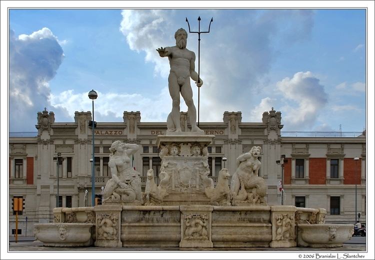 Giovanni Angelo Montorsoli Photo Travel Italy Sicily Messina Fountain of Neptune