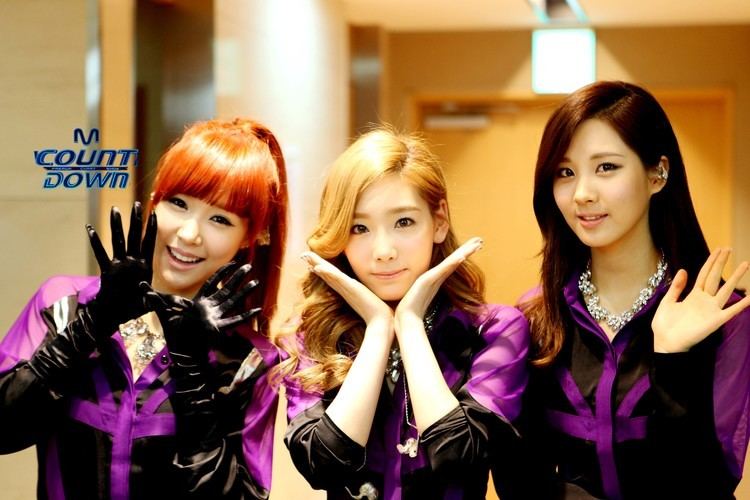 Girls' Generation-TTS Girls39 Generation TTS Performs 39Baby Steps39 and 39Twinkle39 on 39M