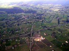 Gisborne South, Victoria httpsuploadwikimediaorgwikipediacommonsthu