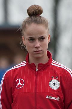 Giulia Gwinn httpsuploadwikimediaorgwikipediacommonsthu