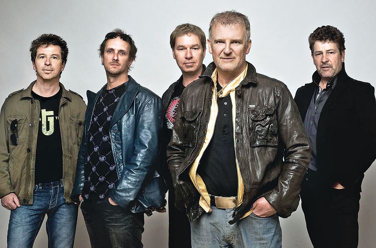 Glass Tiger Backstage Pass Glass Tiger39s Alan Frew keeps believing and